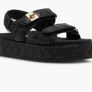Steve Madden Bigmona Quilted Black Sandals